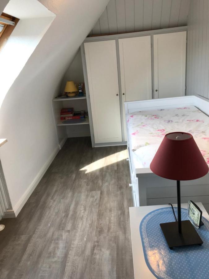 Haus Andrea -Wohnung Oben Бюзум Экстерьер фото
